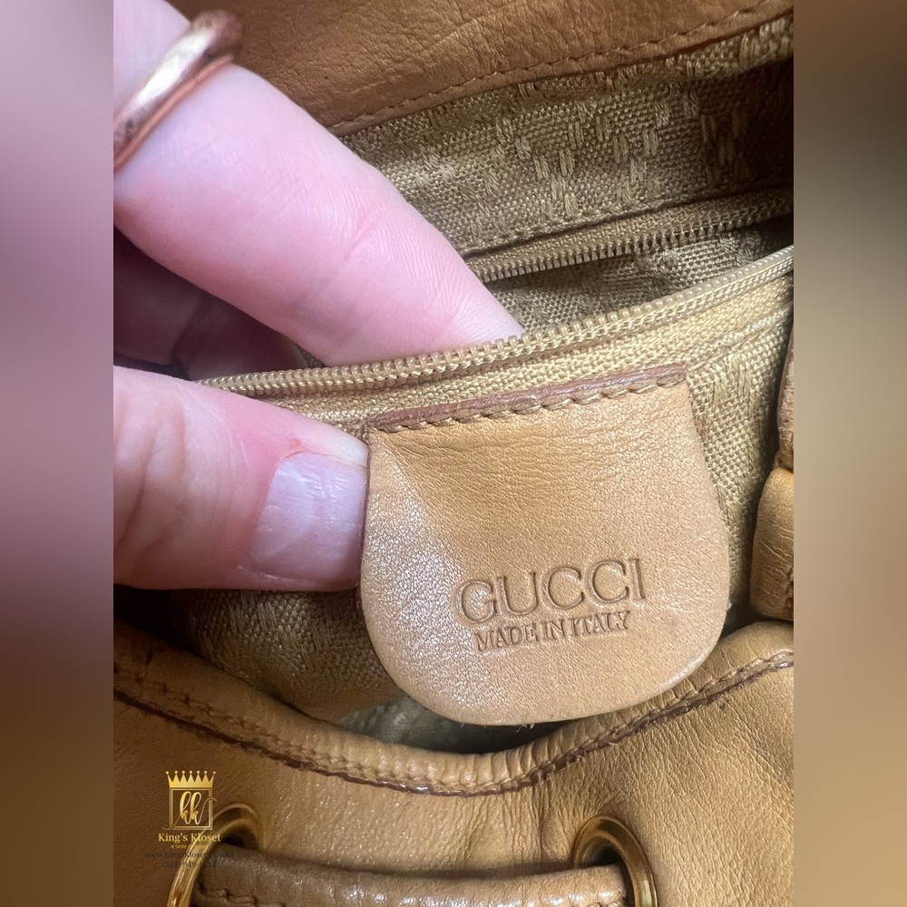 Gucci drawstring leather backpack - image 10